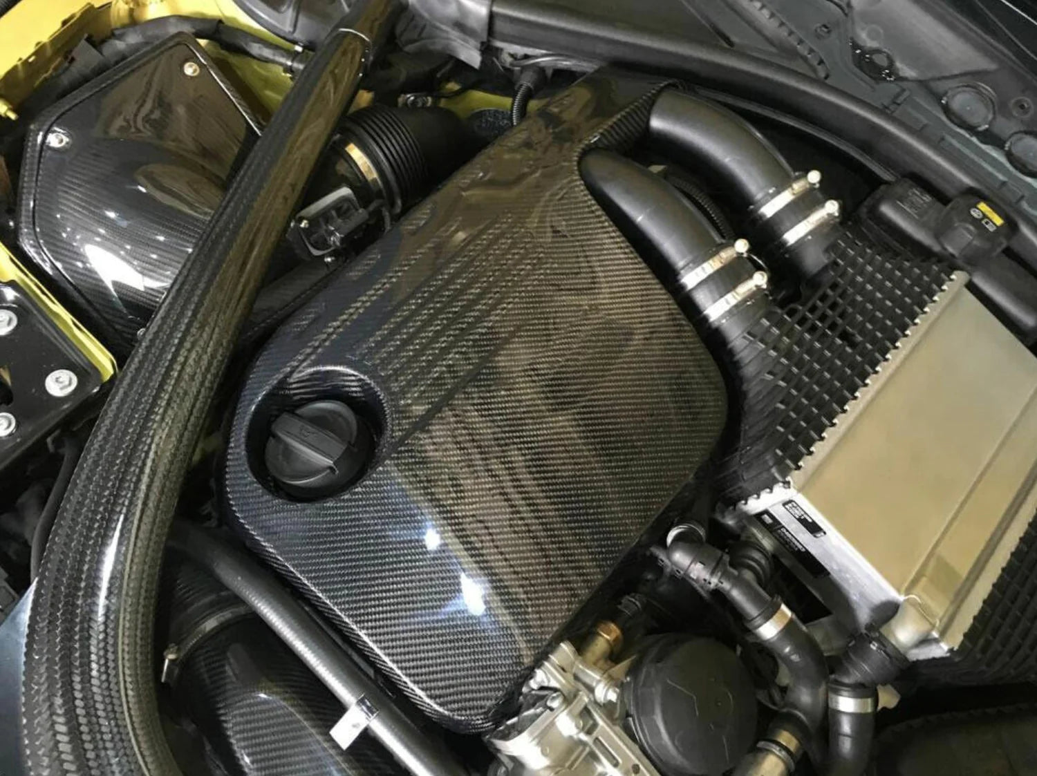 Carbon Fiber Engine Cover For BMW F80 F82