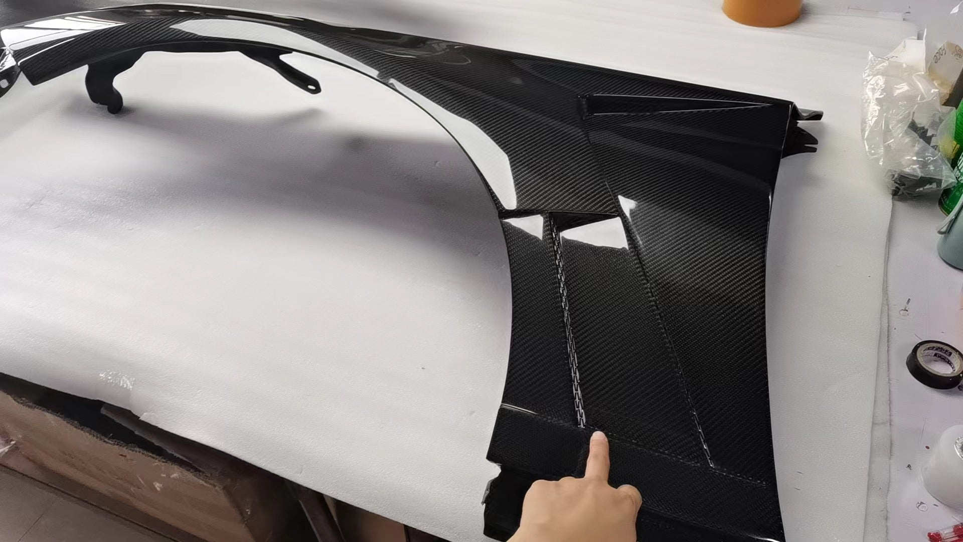 Q50 V1 Carbon Fiber Fenders Style