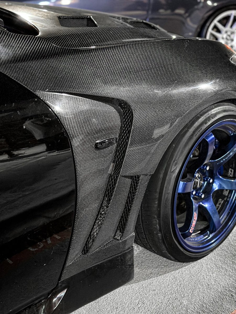 G37 carbon fender