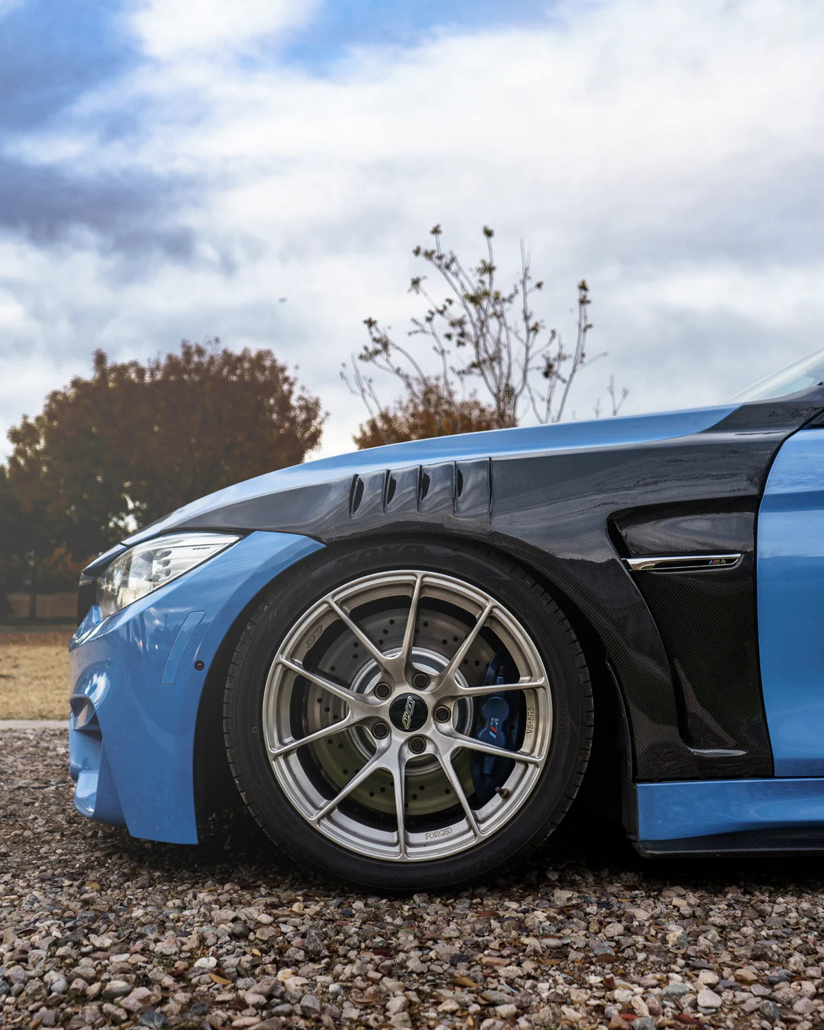 Carbon Fiber Vented Fenders V2 - BMW F80 M3 / F82 M4